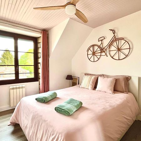 Appartement En Plein Centre Ville Milly-la-Foret Exteriör bild
