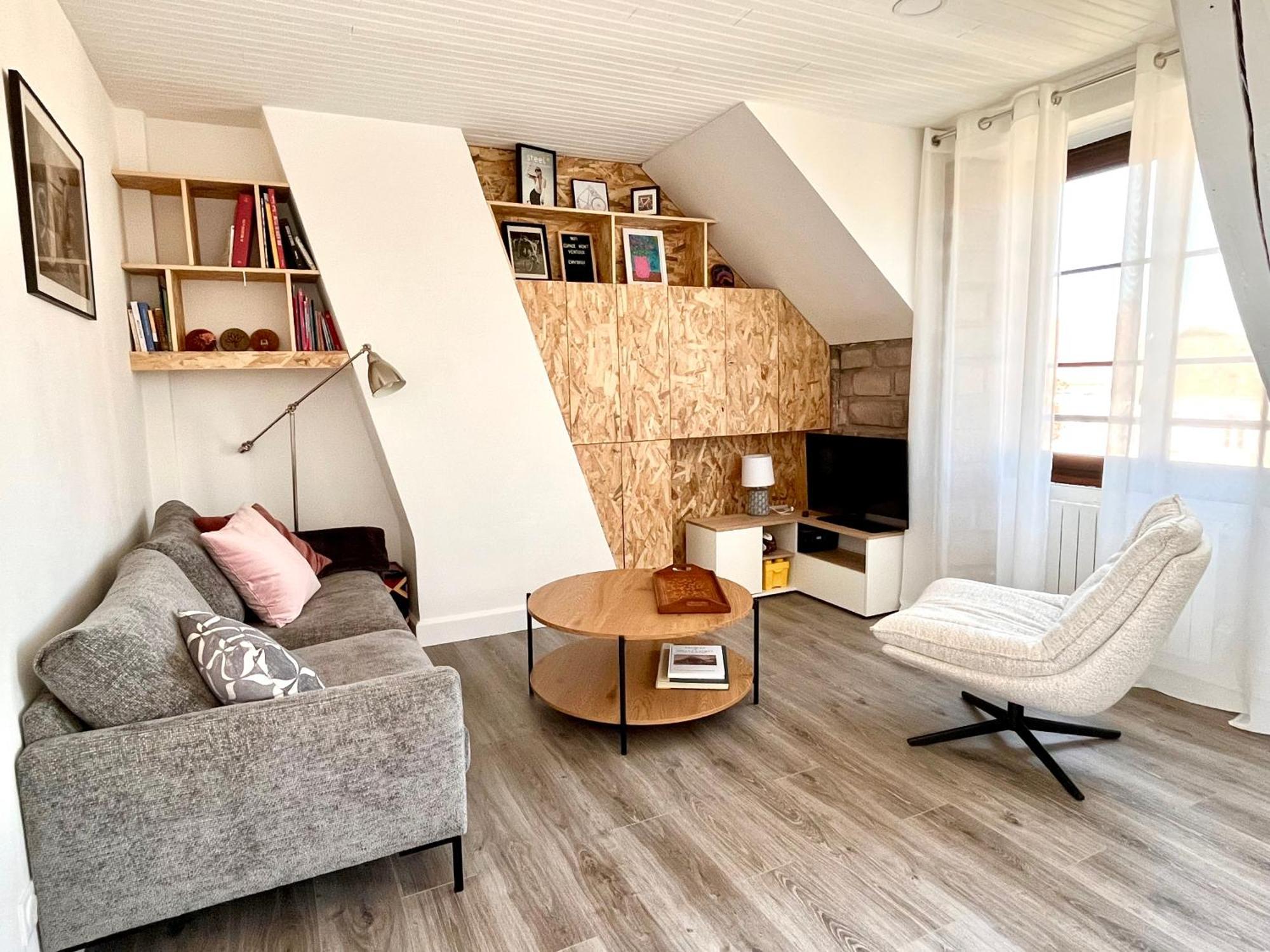 Appartement En Plein Centre Ville Milly-la-Foret Exteriör bild